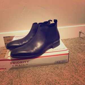 Black Men’s Leather Chelsea Boots.